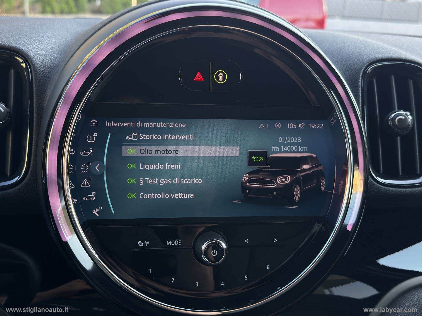Mini Cooper D Essential Countryman - immagine 29