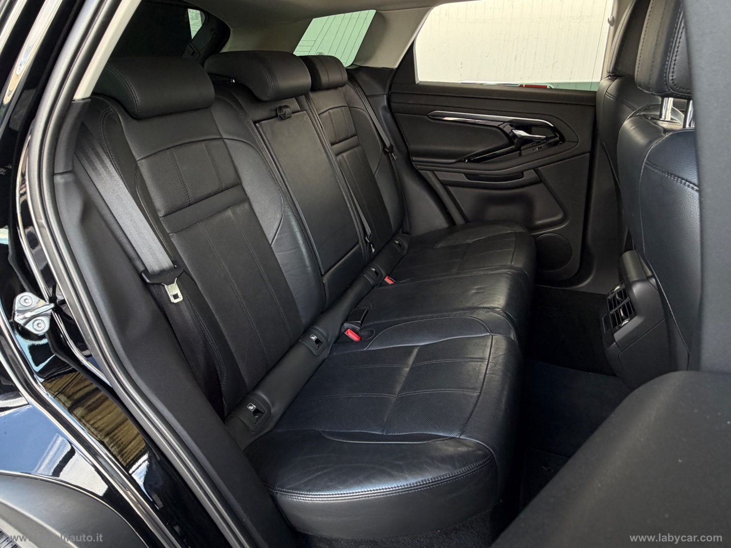 RR Evoque 2.0D 150 CV AWD Auto S - immagine 29