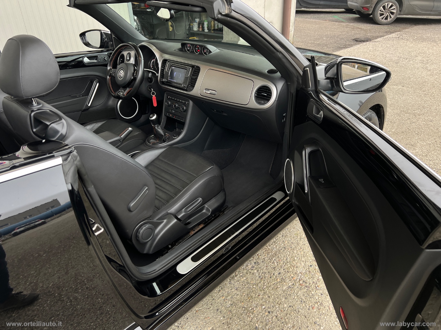 Maggiolino Cabrio 1.2 TSI Design BMT - immagine 29