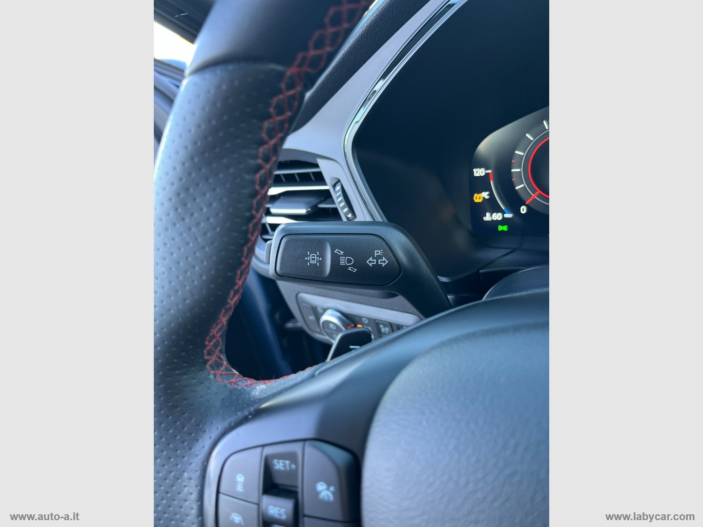 Kuga 1.5 EcoBlue 120 CV aut. 2WD ST-Line - immagine 29