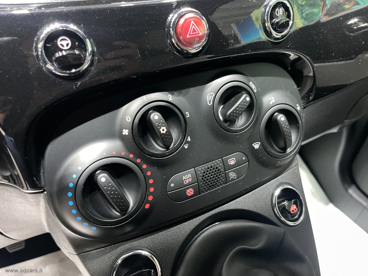 500 Cabrio Hybrid DOLCEVITA *NEOPATENTATI* - immagine 29
