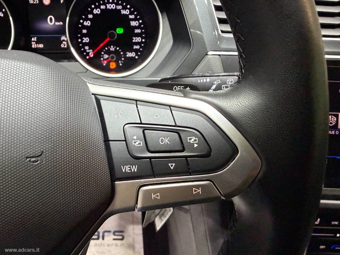 Tiguan 2.0 TDI 150CV SCR DSG Life *CAMBIO AUT*CLIMA 3 ZONE* - immagine 29