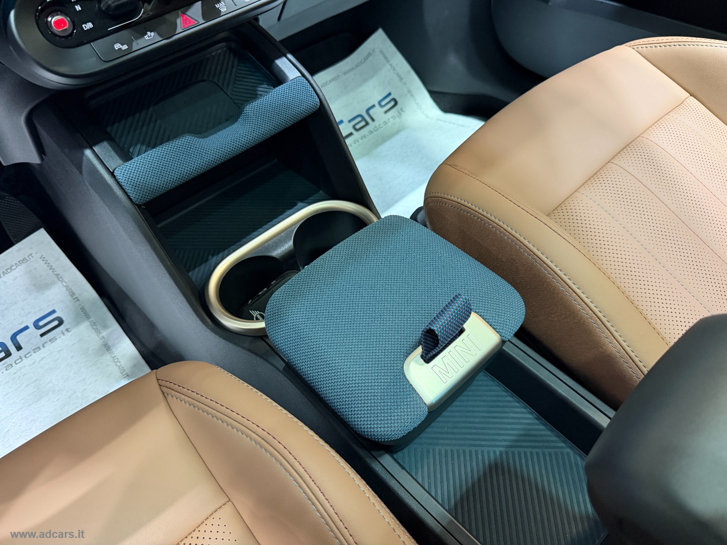 Mini Countryman SE ALL4 Favoured *TETTO*PELLE* - immagine 29
