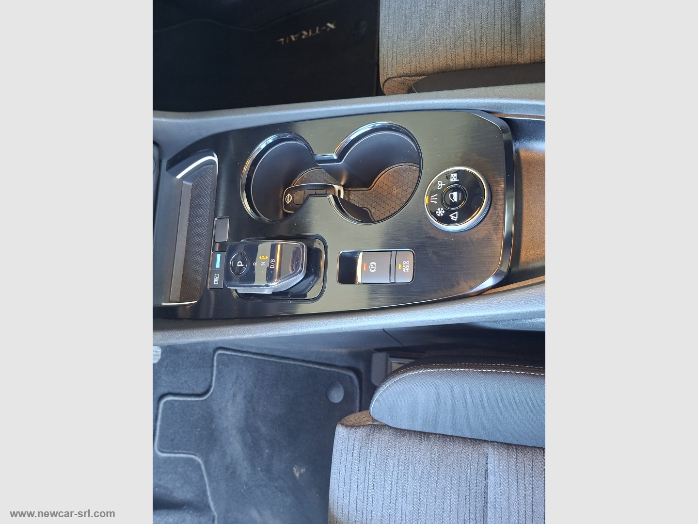 X-Trail e-Power e-4orce 4WD 7p.ti Tekna - immagine 29