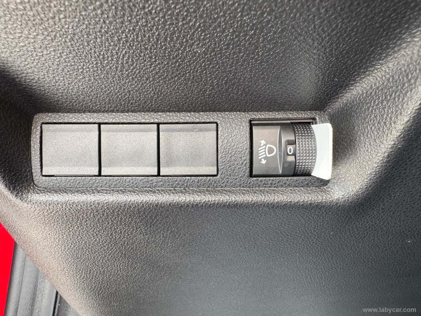 Fiat 600 Hybrid MHEV La Prima - Immagine 29