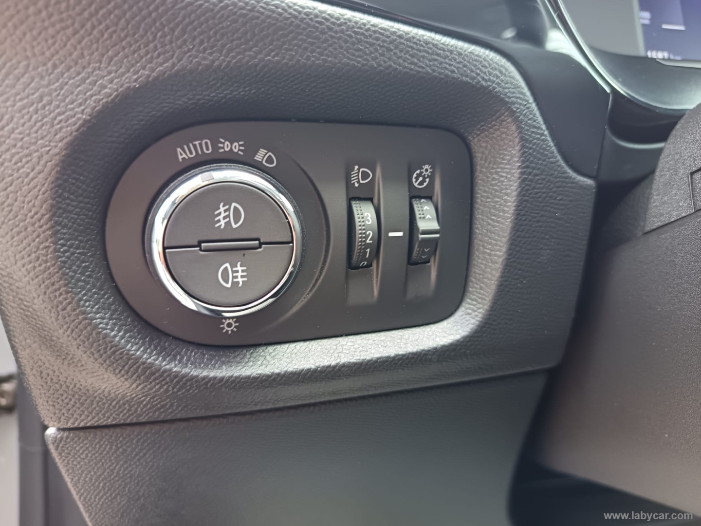 Corsa 1.2 100 CV aut. Edition - immagine 29