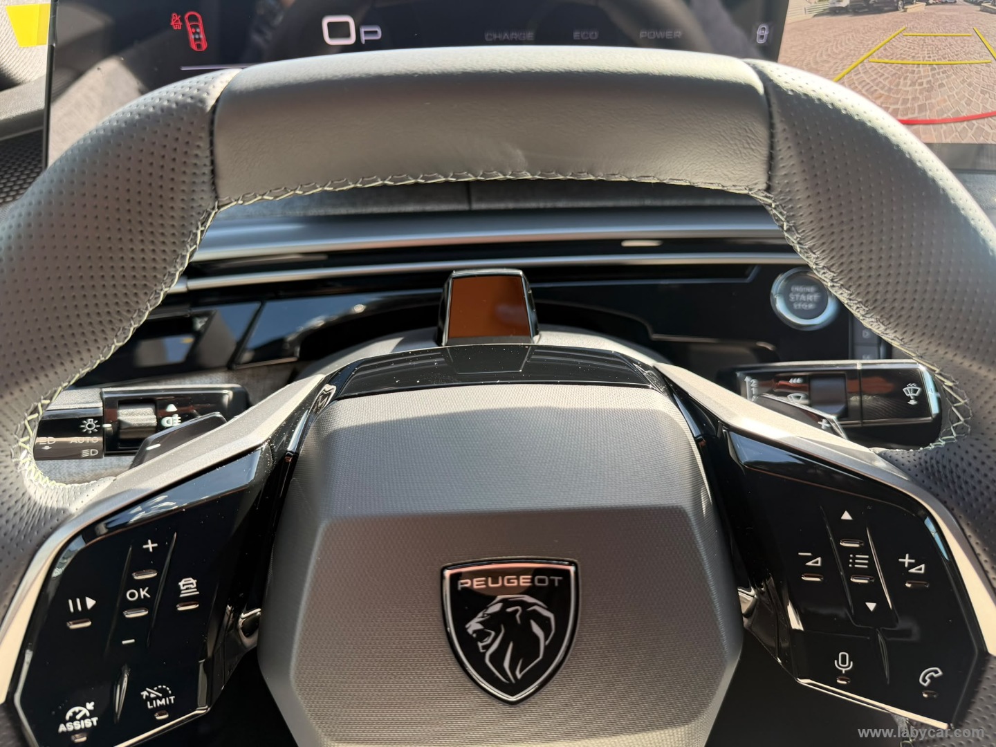 Peugeot 3008 Hybrid 145 e-DCS6 GT - Immagine 29