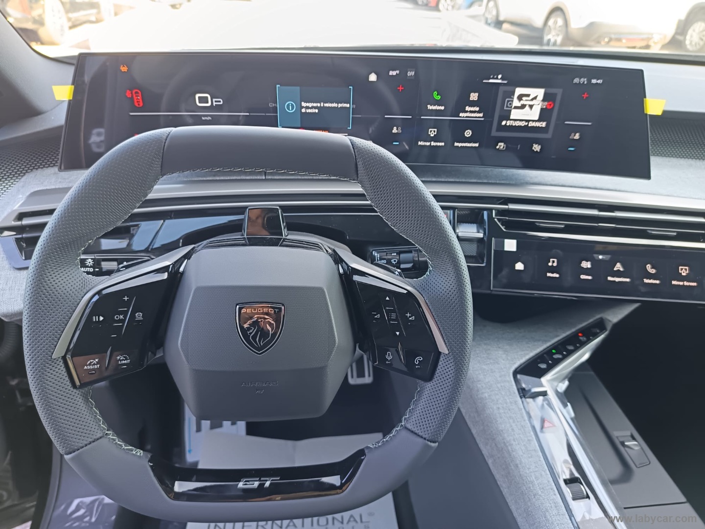 Peugeot 3008 Hybrid 145 e-DCS6 GT - Immagine 29