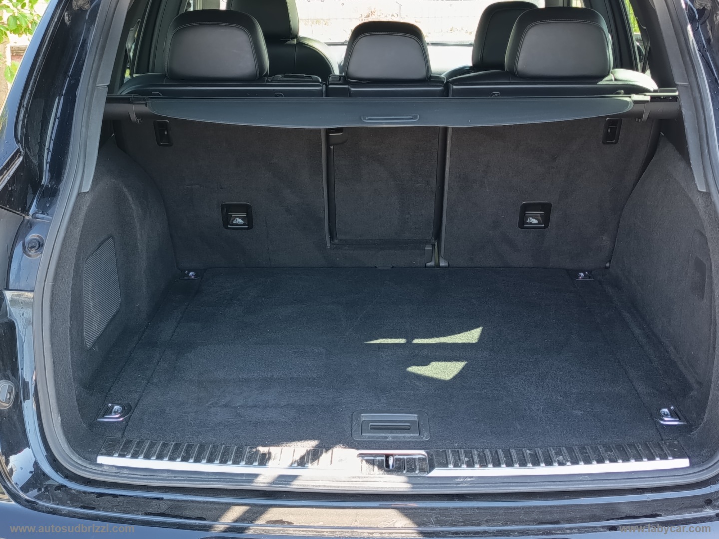 Cayenne 3.0 Diesel Platinum Edition - immagine 29