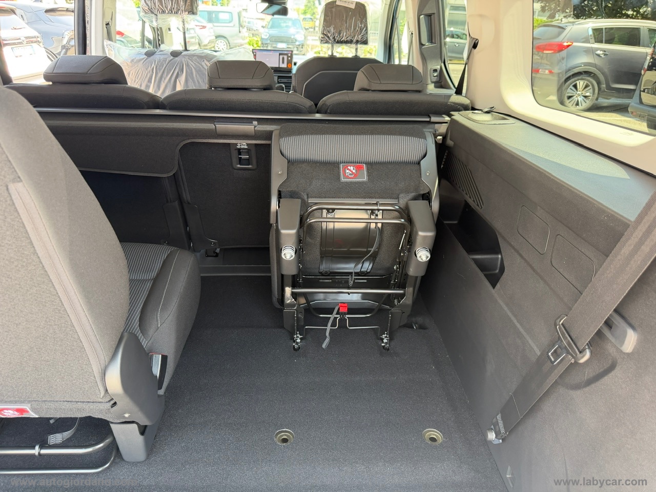 Qubo L 1.5 D 130 CV AT8 7p. LA PRIMA - immagine 29