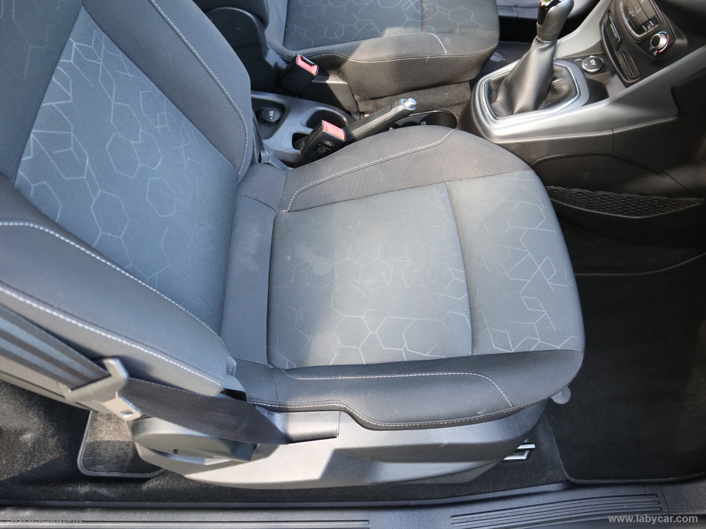 B-Max 1.0 EcoBoost 100 CV Titanium - immagine 29