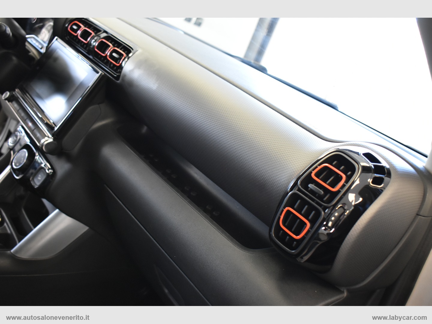 C3 Aircross PureT. 110 S&S Shine - immagine 29