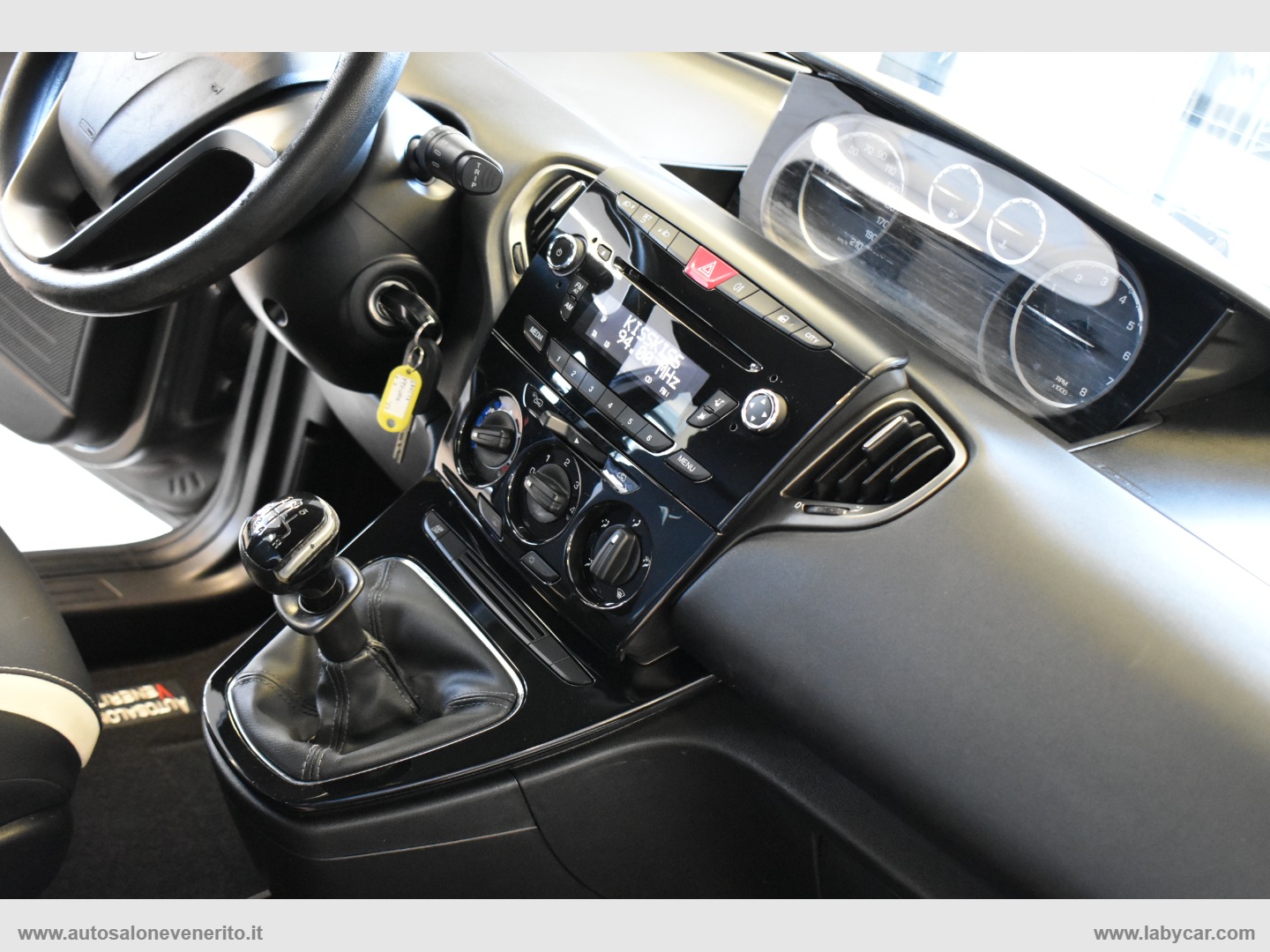 Ypsilon 1.2 69 CV 5p. Elefantino - immagine 29