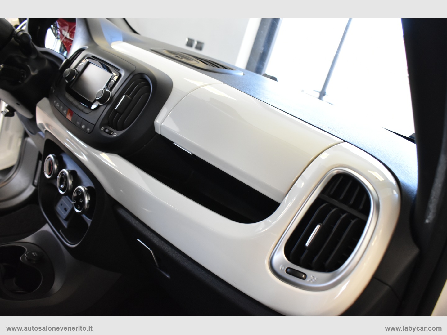 500L 1.3 MJT 95 CV Business - immagine 29