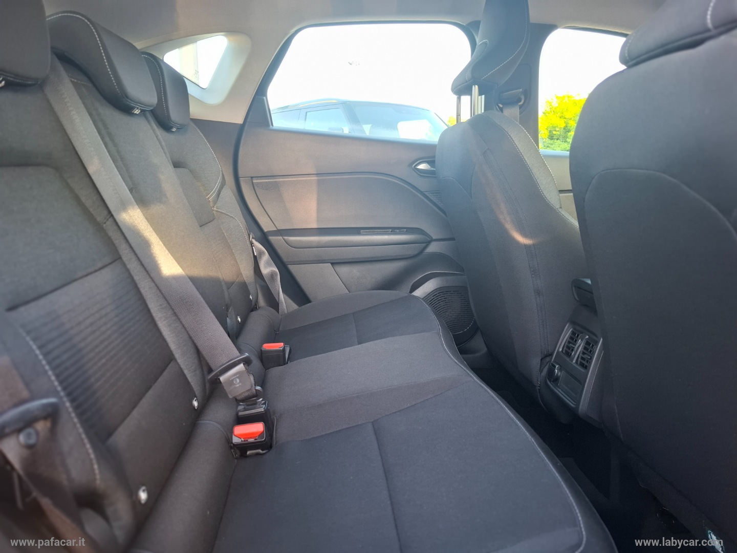 Captur Blue dCi 8V 95 CV Zen - immagine 29
