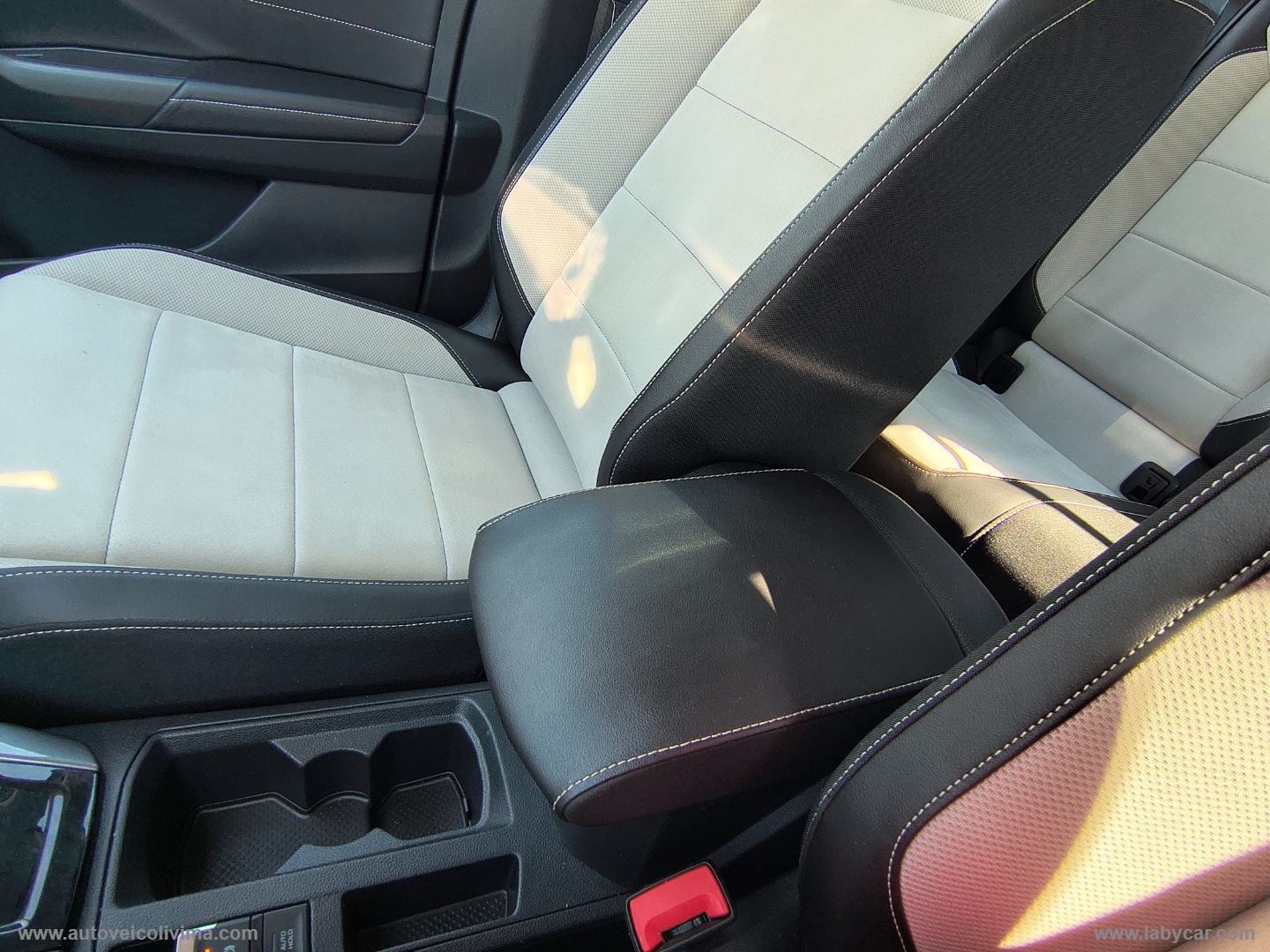 T-Roc 2.0 TDI SCR 150 CV DSG Style - immagine 29