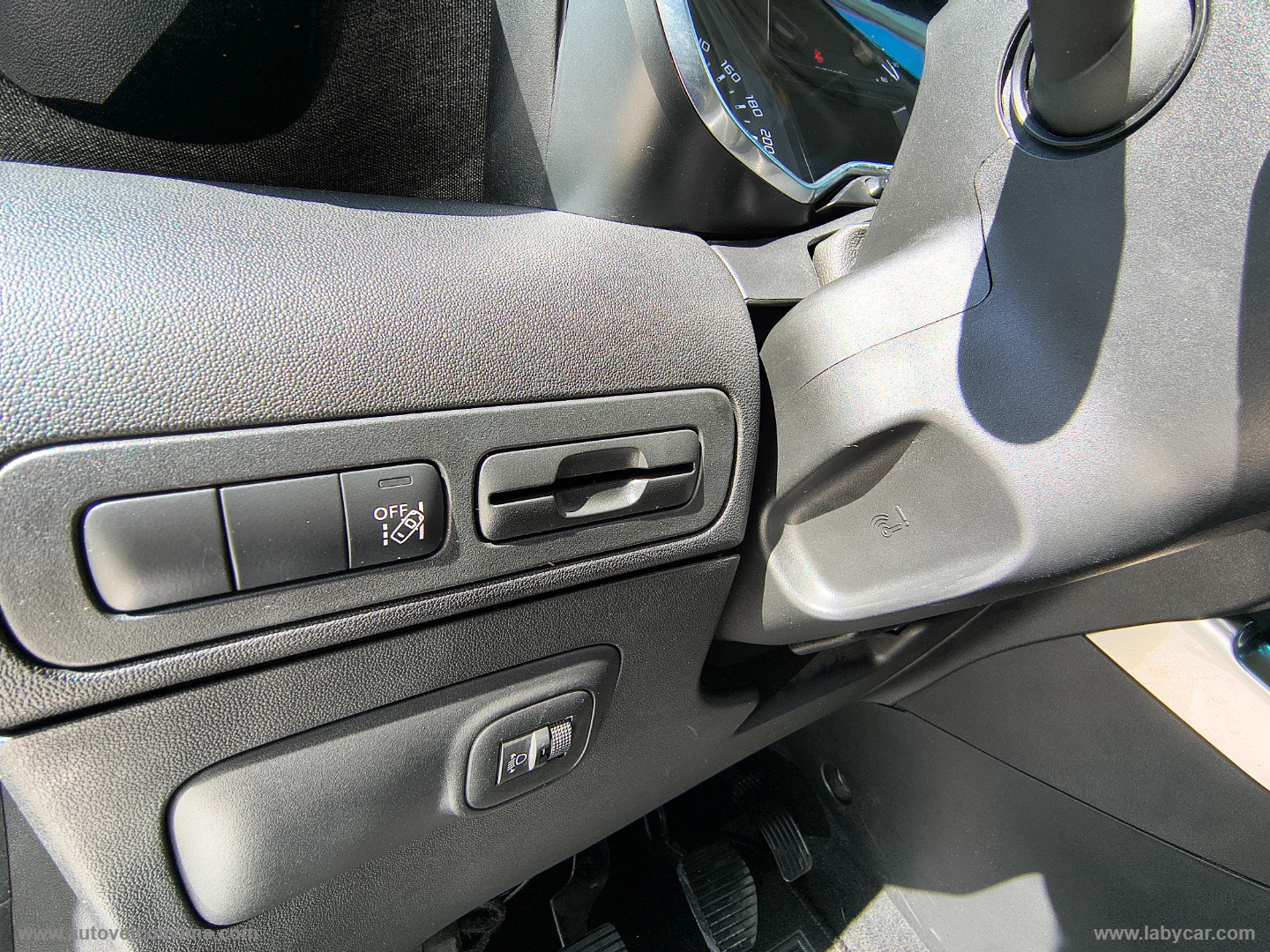 C3 Aircross BlueHDi 110 S&S Shine Pack - immagine 29