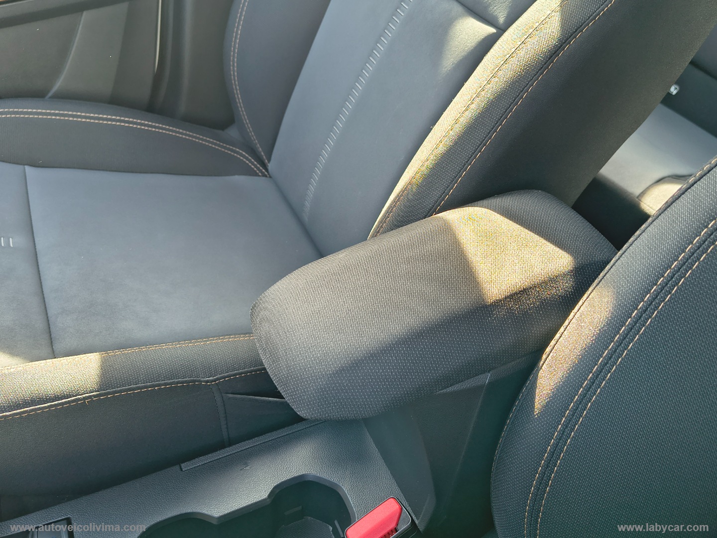 Sandero Stepway 1.0 TCe ECO-G Extreme Up - immagine 29