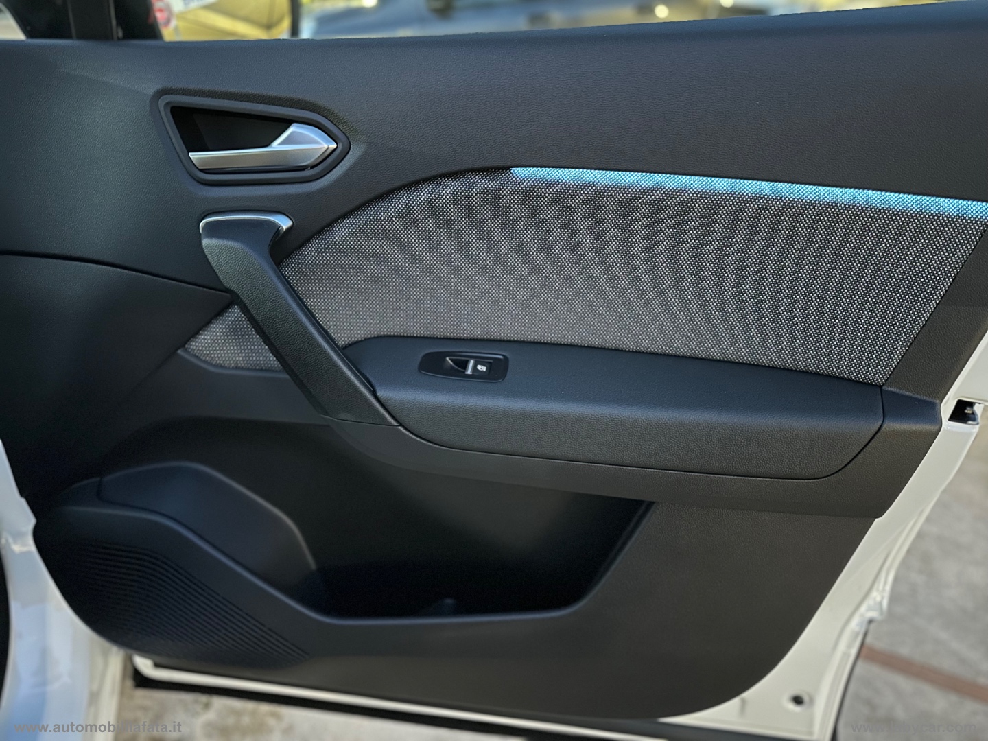 Captur ECO-G 100 CV Techno AZIENDALE KM 3.000 - immagine 29