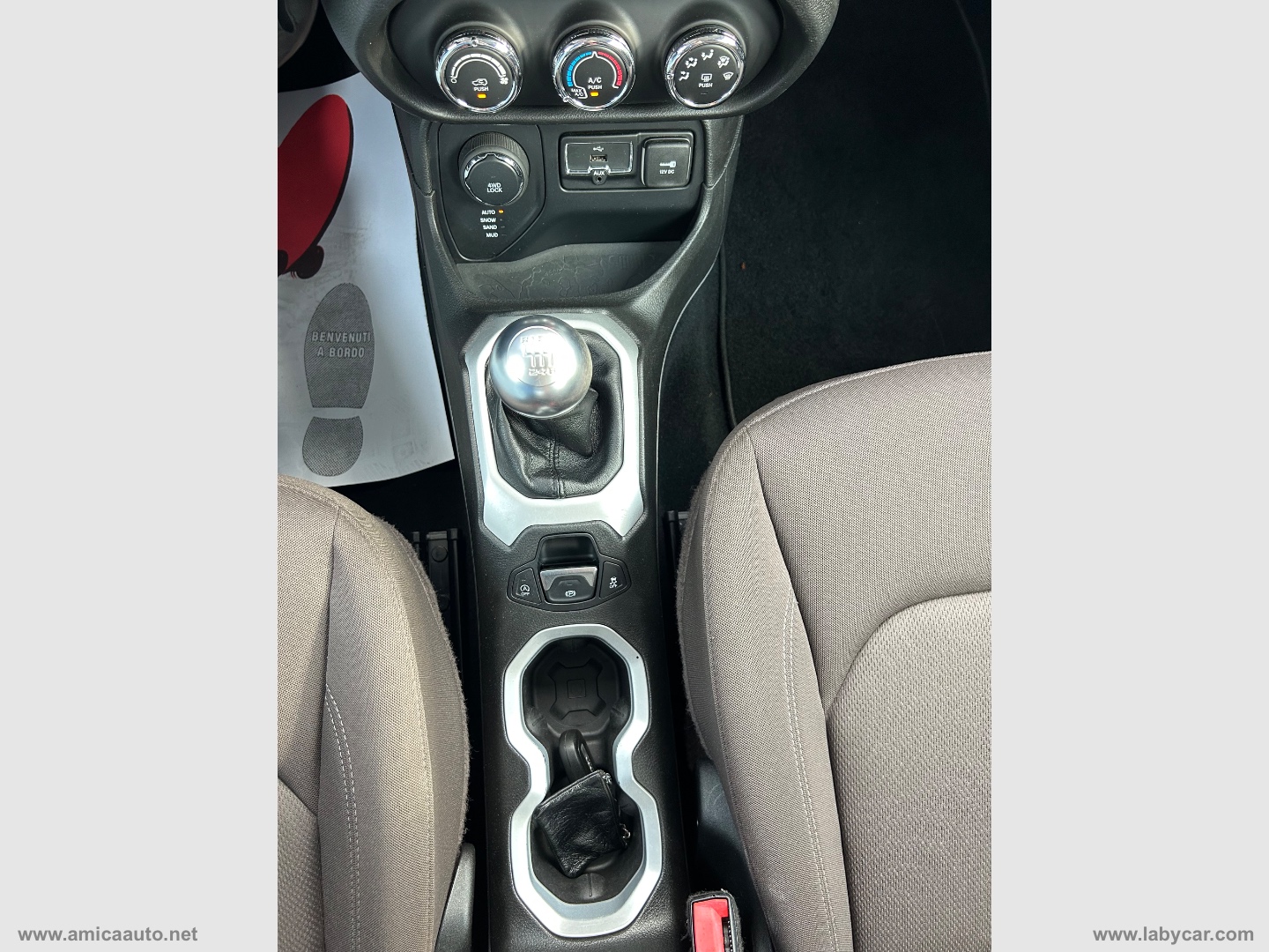 Renegade 2.0 Mjt 4WD Active Drive Sport - immagine 29