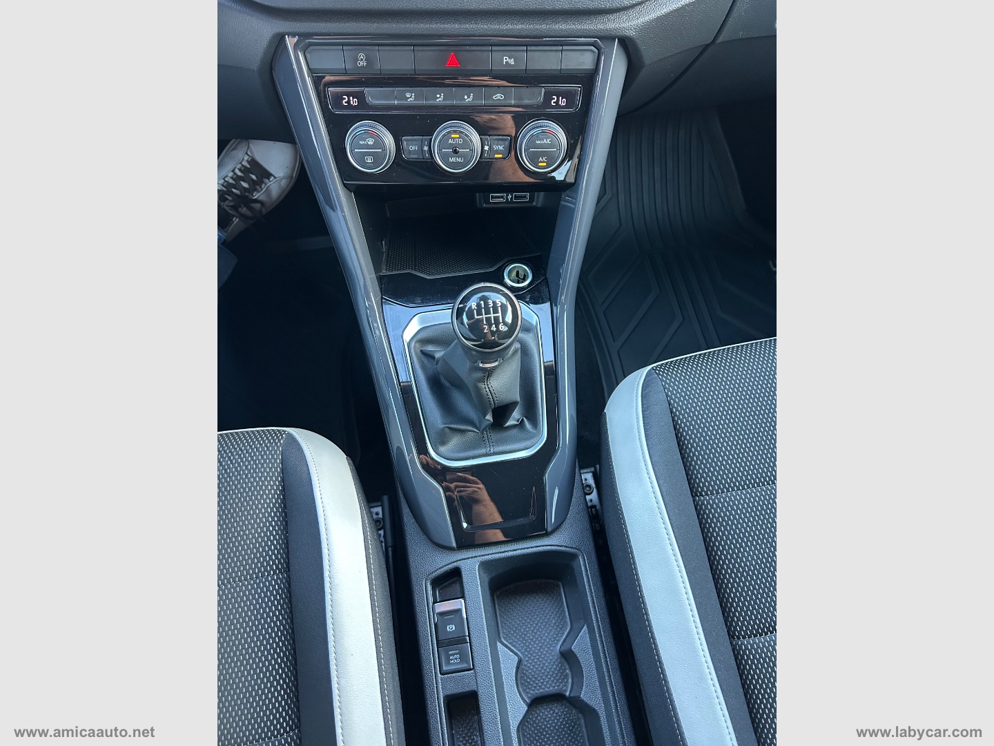 T-Roc 1.6 TDI SCR Advanced BlueMot.Tech. - immagine 29