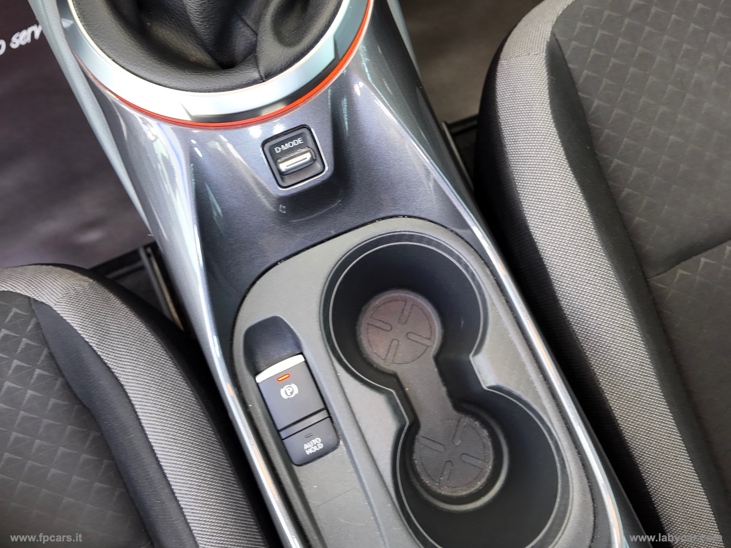 Juke 1.0 DIG-T 117 CV N-Connecta - immagine 29
