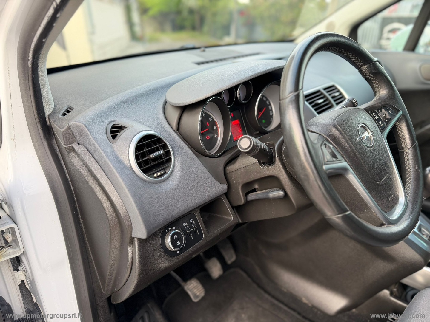 Meriva 1.4 T 120 CV Cosmo - immagine 29