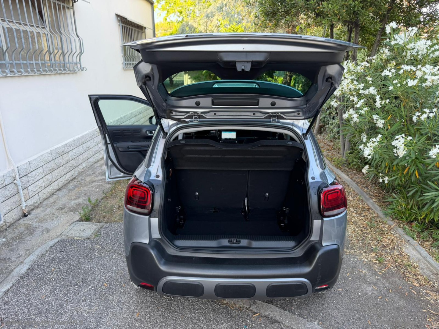 C3 Aircross BlueHDi 110 S&S Shine - immagine 29