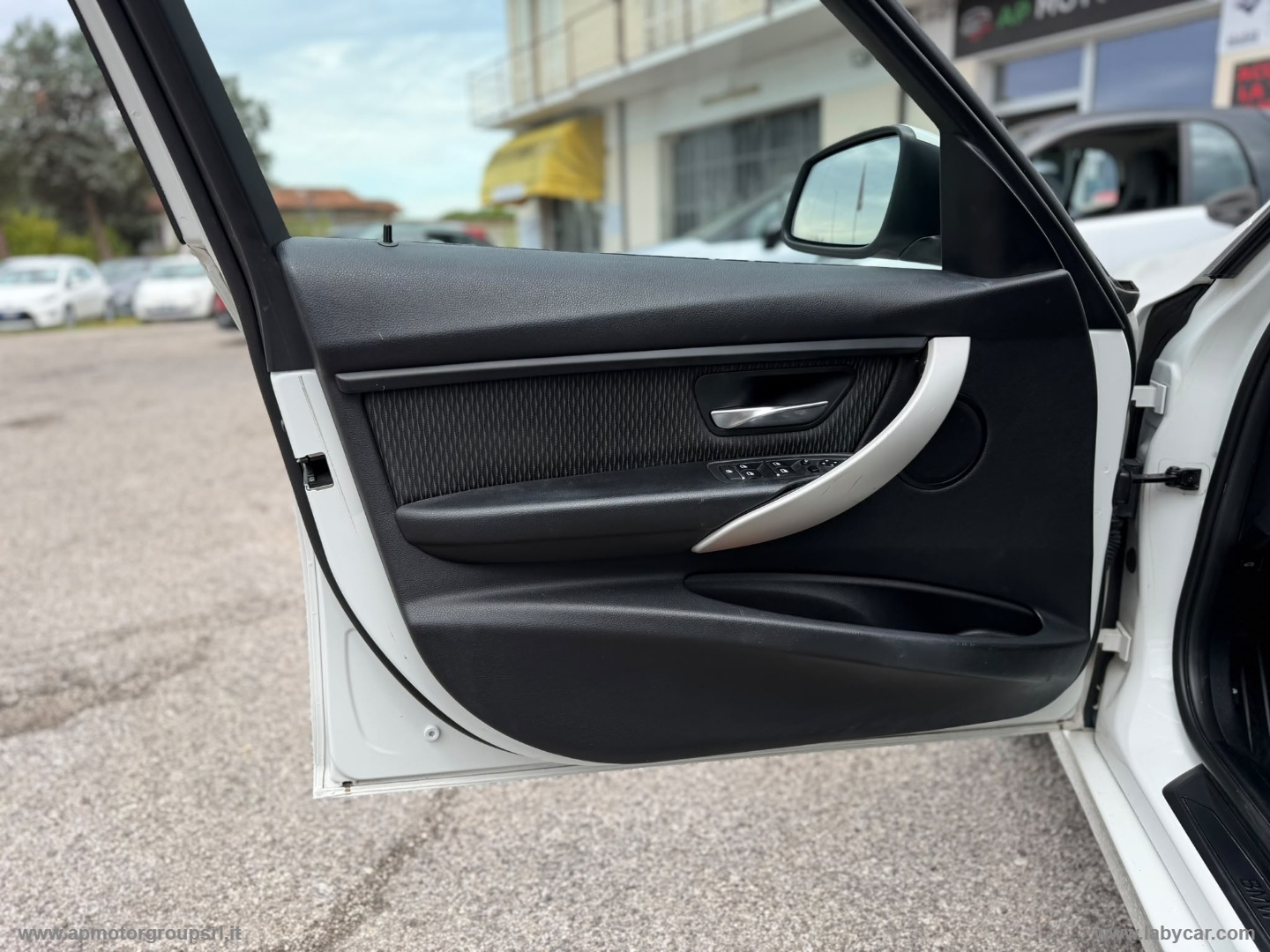 316d Touring Business Advantage aut. - immagine 29