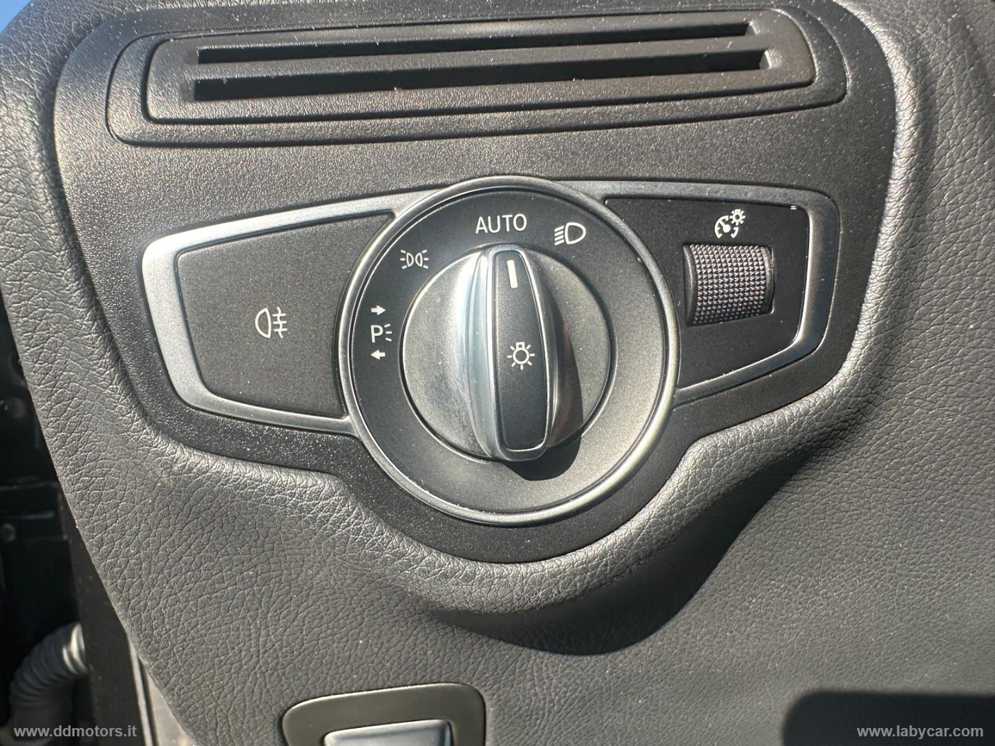 GLC 300 e 4Matic Plug-in hybrid Business PLUG-IN - immagine 29