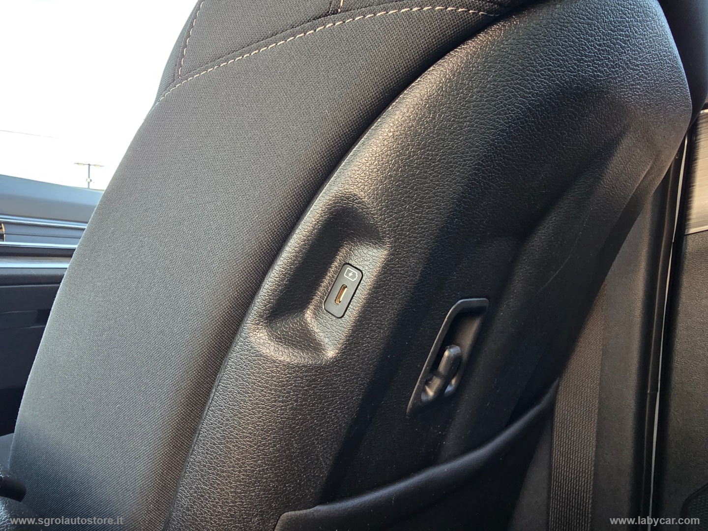 Sportage 1.6 CRDi MHEV DCT Style - immagine 29