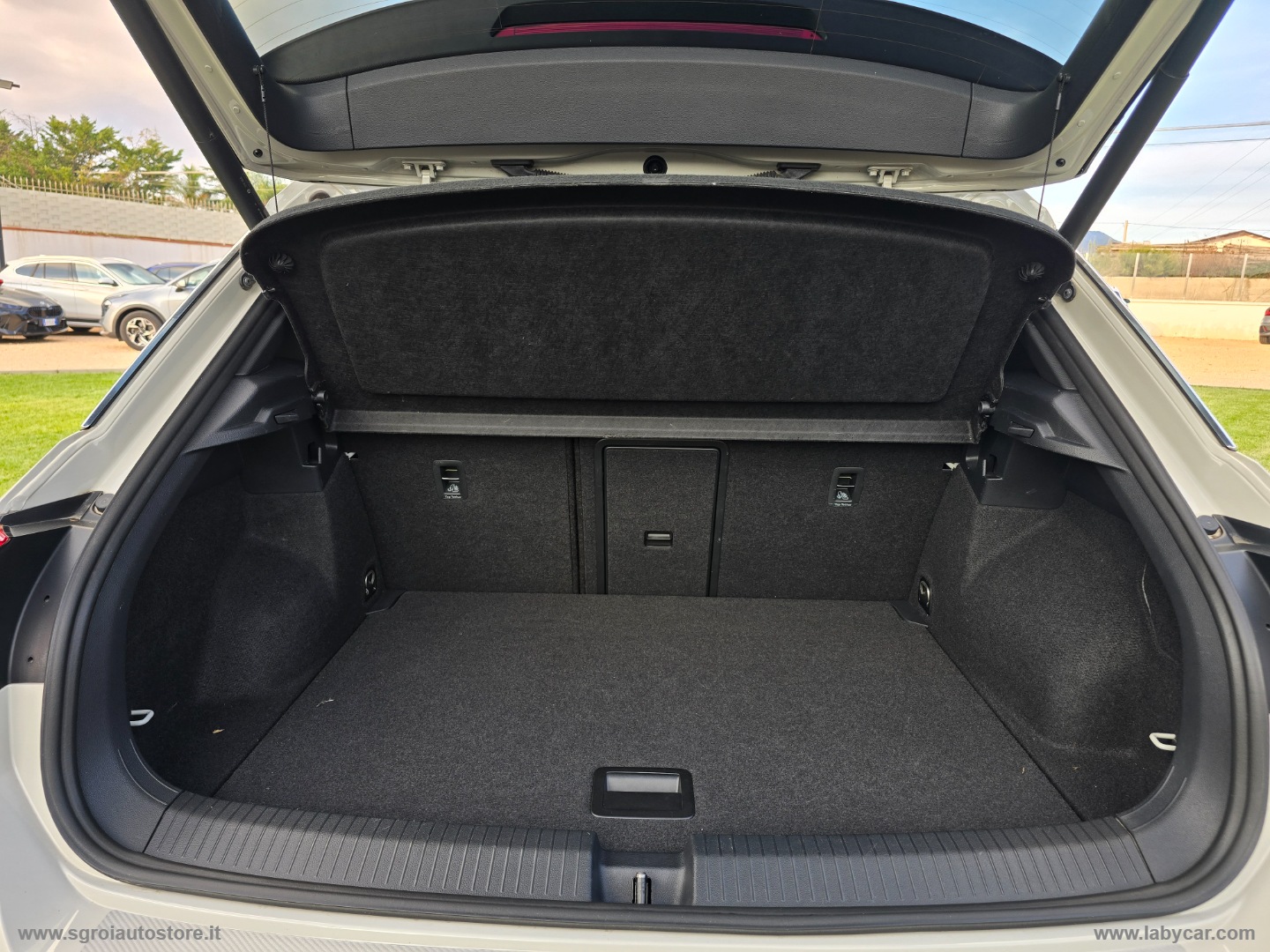 T-Roc 2.0 TDI SCR R-Line - immagine 29