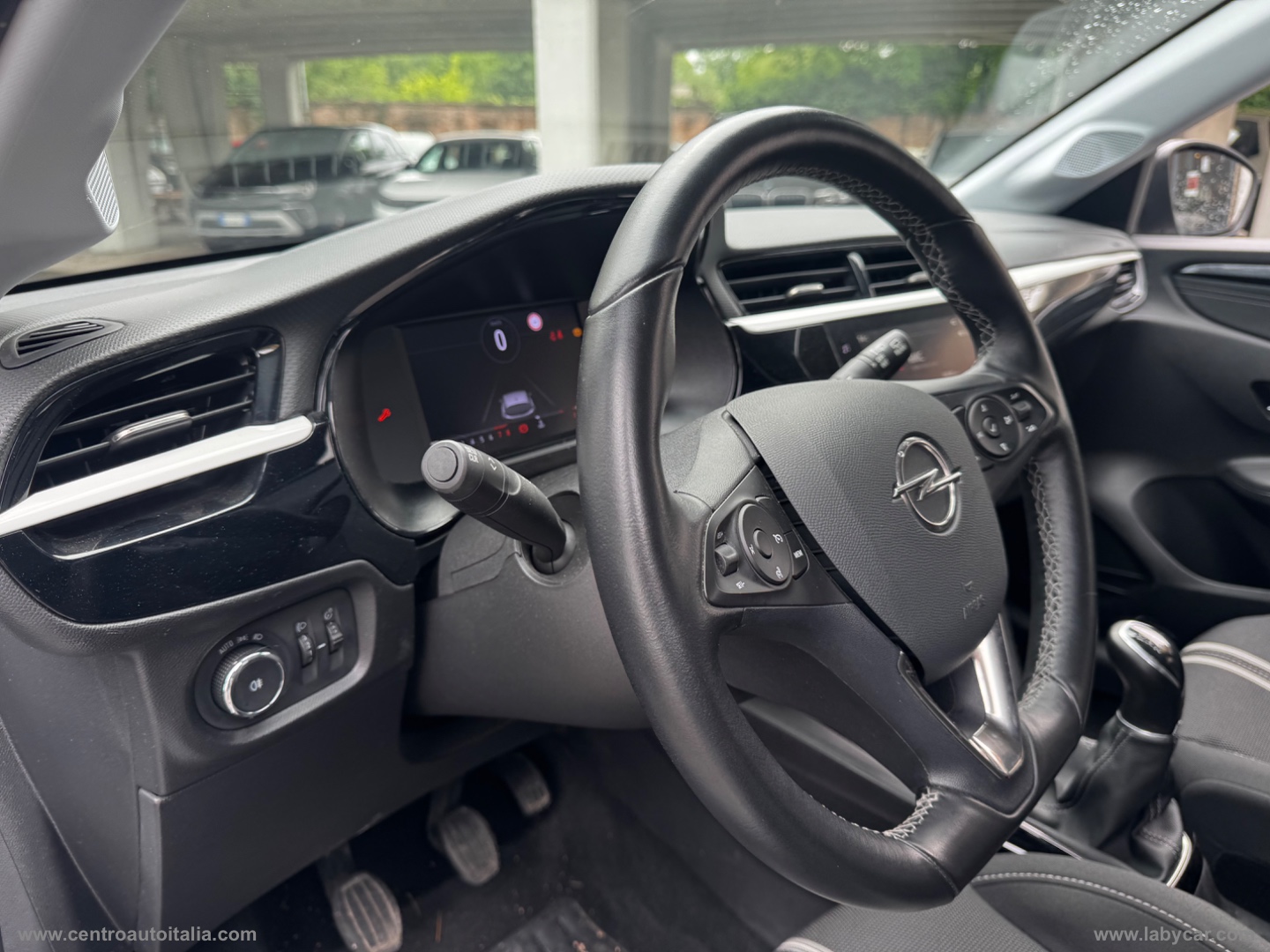Corsa 1.2 Blitz Edition - immagine 29