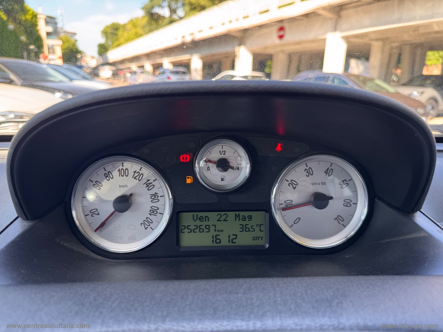 Ypsilon 1.2 Argento - immagine 29