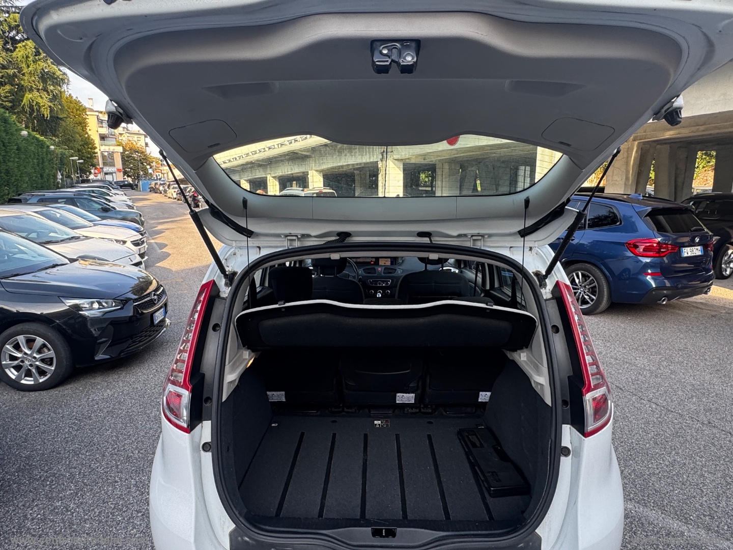 Scénic X-Mod 1.5 dCi 110 CV Luxe - immagine 29