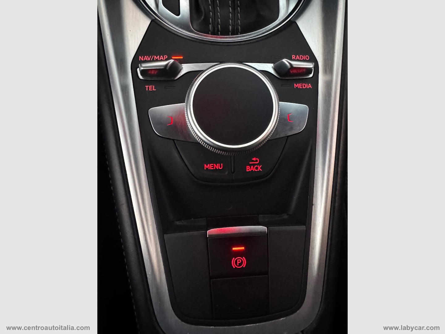 TTS Coupé 2.0 TFSI 310CV quattro S tr. - immagine 29