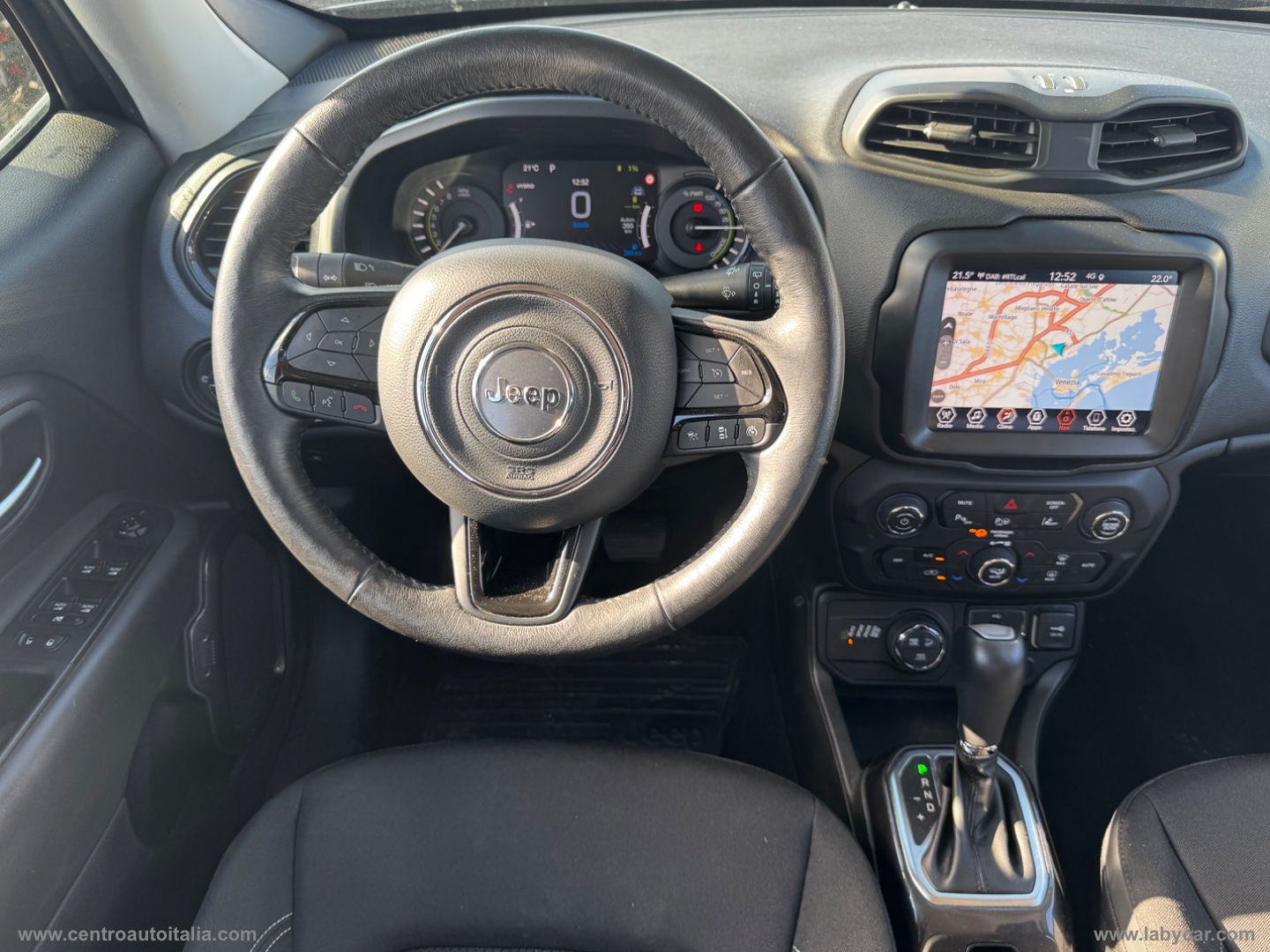 Renegade 1.3 T4 PHEV 4xe S - immagine 29