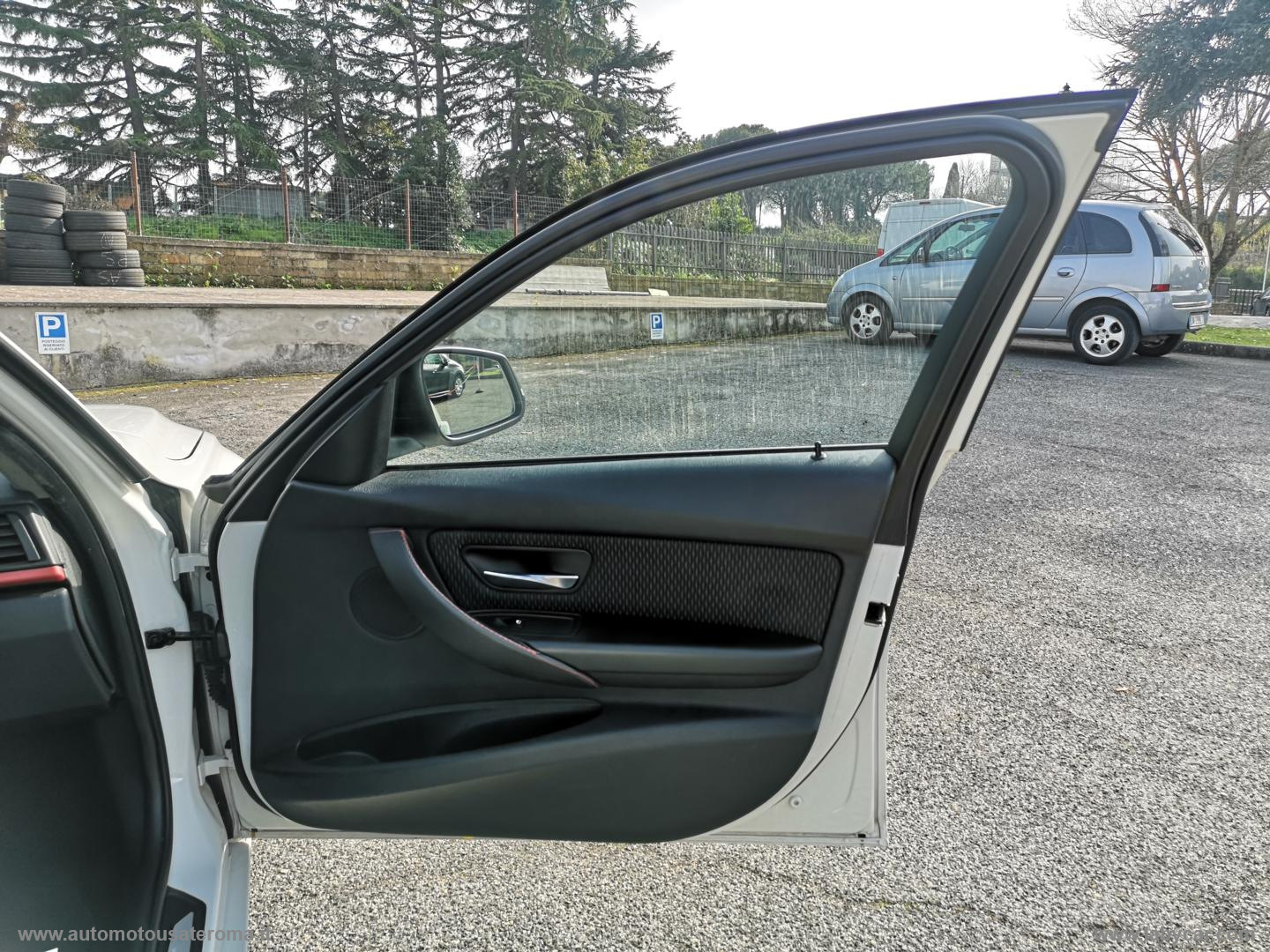 320d Touring aut. PROMO WEB - immagine 29