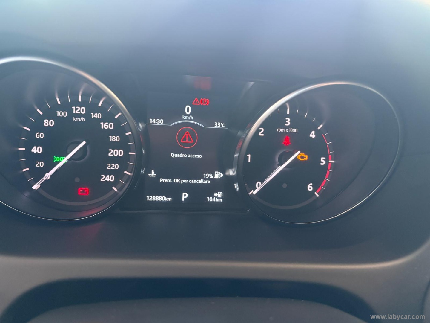 Discovery Sport 2.0 TD4 150 Bus.Ed. Pure - immagine 29