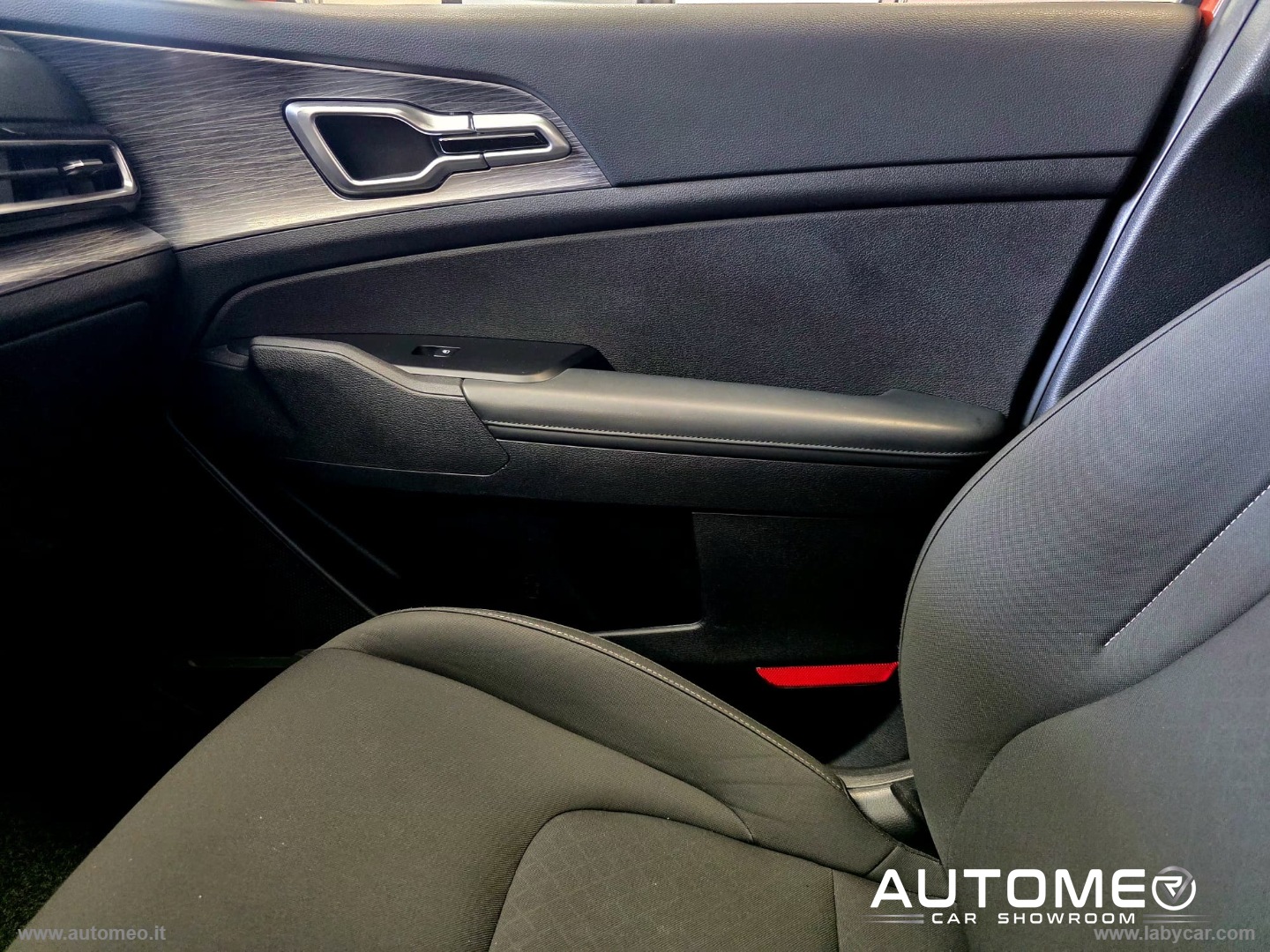 Sportage 1.6 CRDi MHEV DCT Business - immagine 29