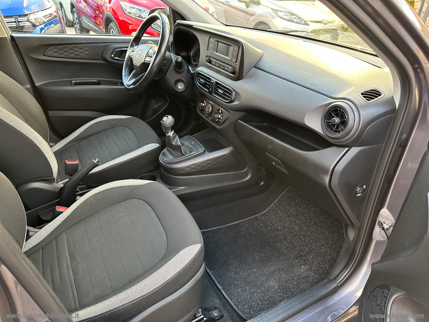 i10 1.0 MPI Tech 26.000 KM - immagine 29