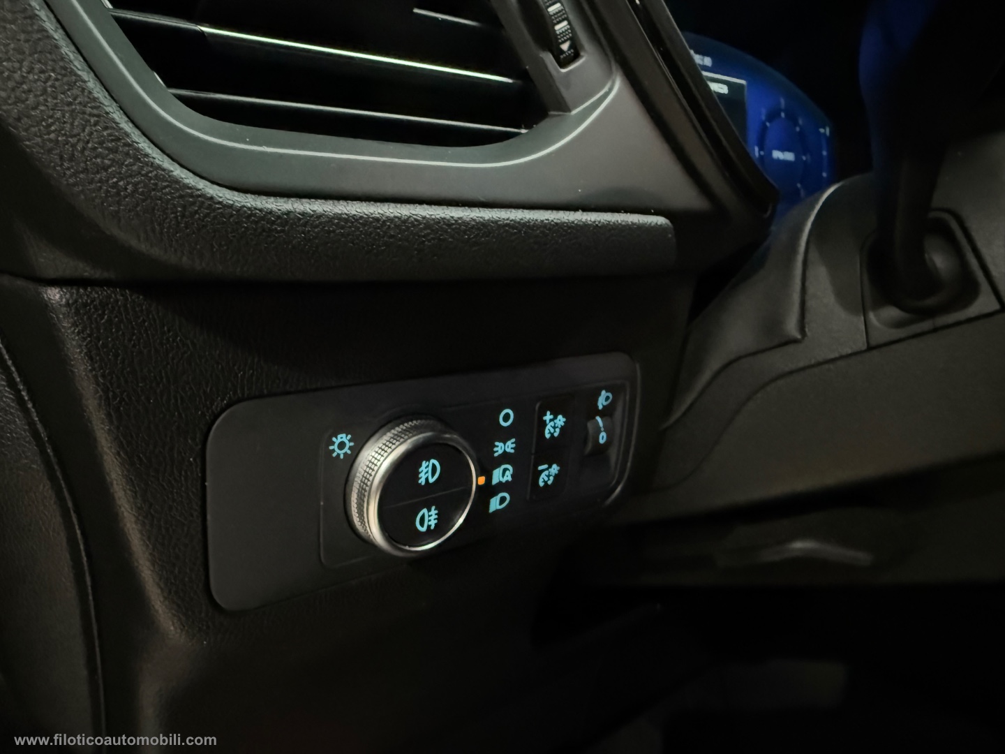 Kuga 1.5 EcoBlue 120 CV aut. AUTOCARRO ST-Line 2WD DIESEL AUTOCARRO N1 DETRAIBILE - immagine 30
