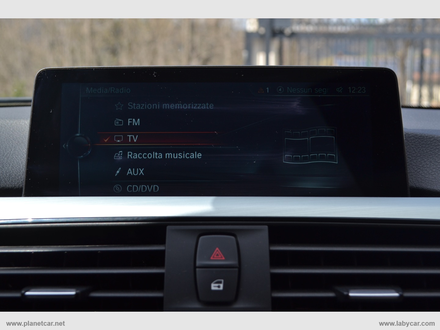 320d xDrive Touring Sport - immagine 30