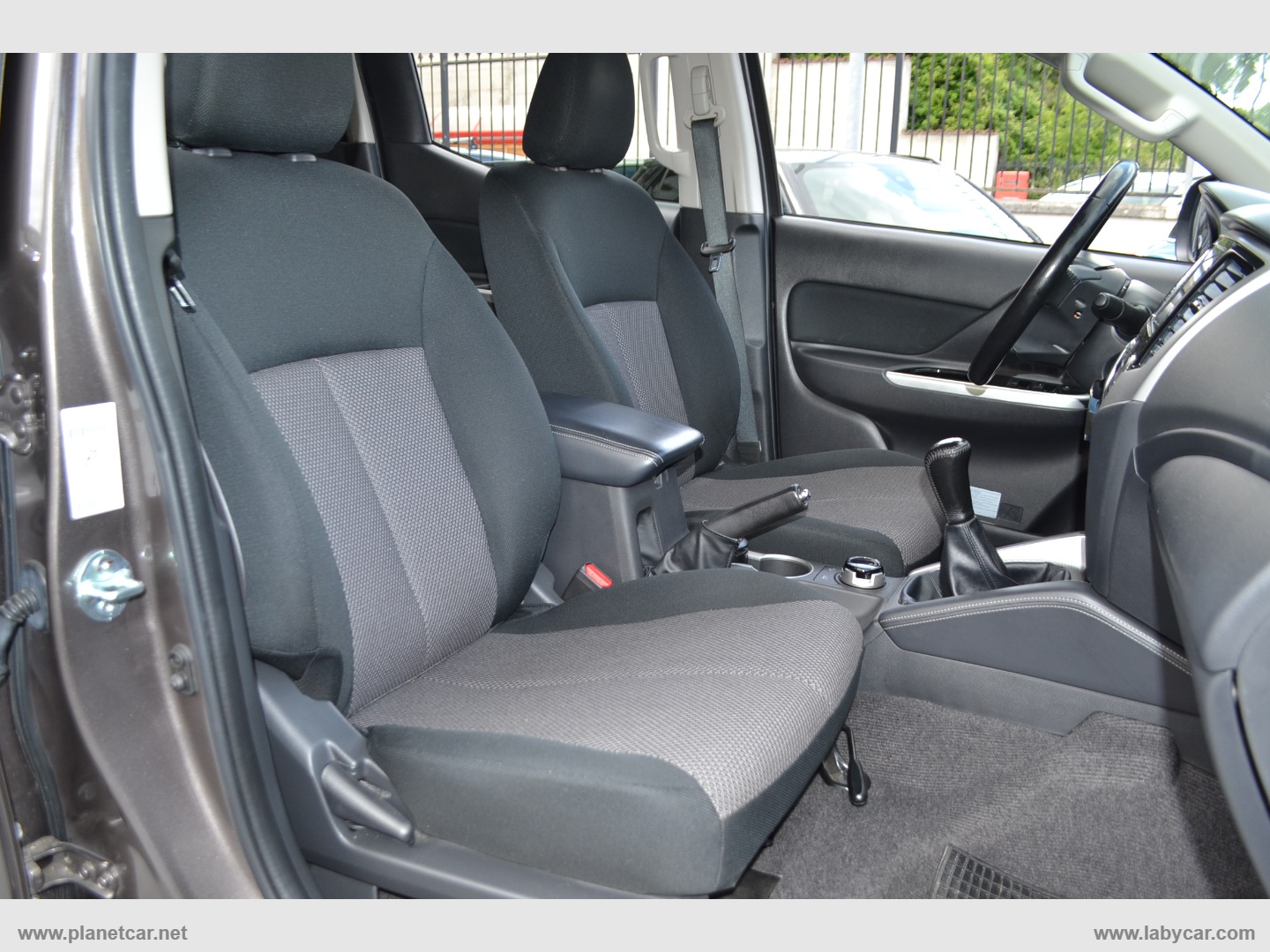 L200 2.3 D DoubleCab 4x4 Sup.Sel.Intense - immagine 30