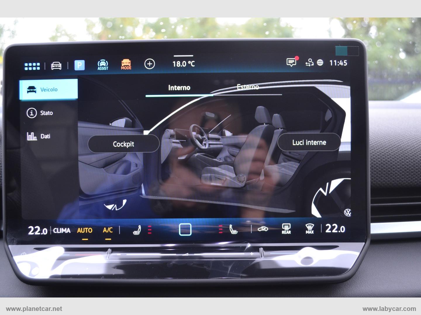 T-Roc 1.5 eTSI ACT 150 CV DSG R-Line - immagine 30