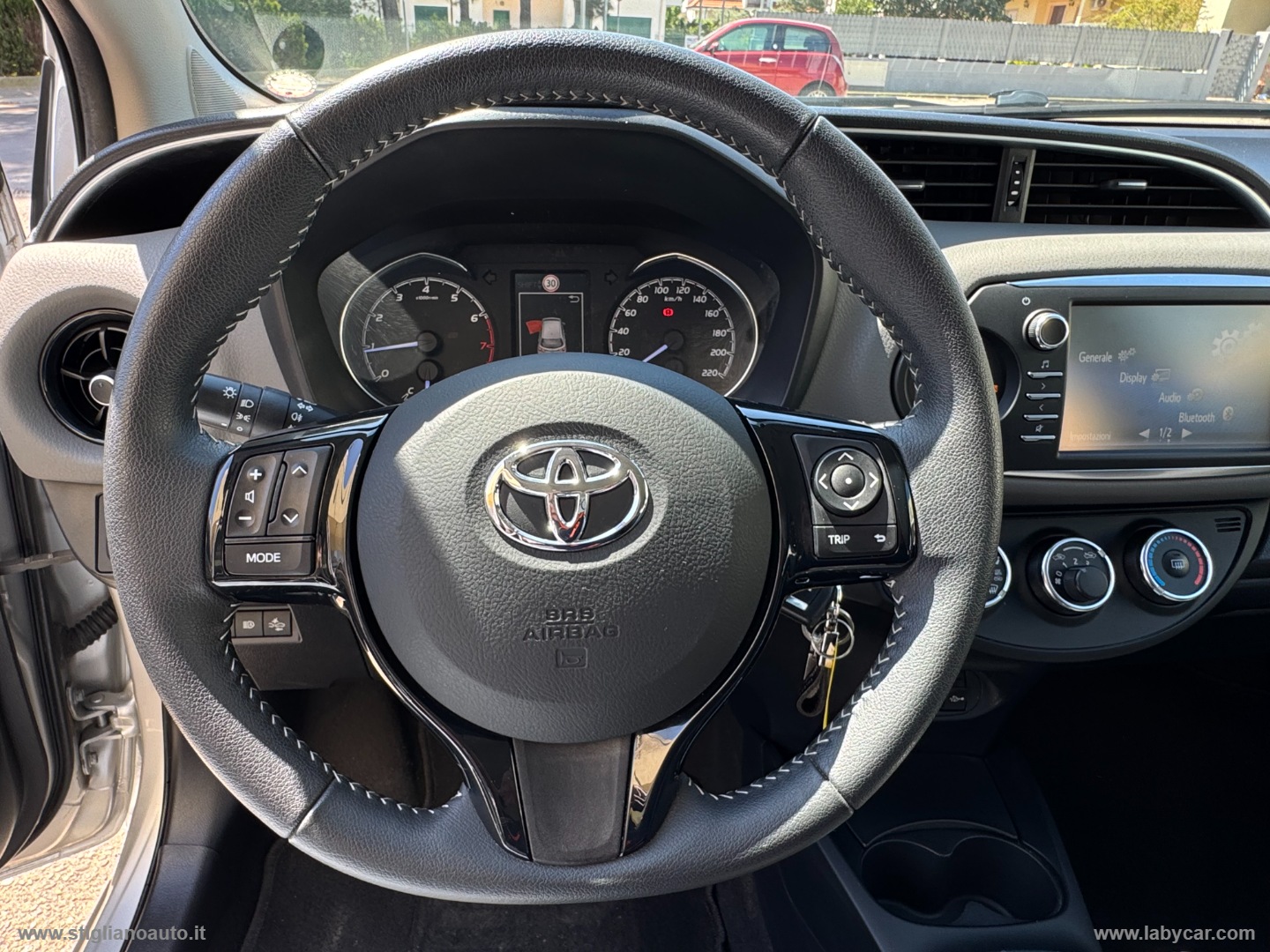 Yaris 1.0 72 CV 5p. Active - immagine 30