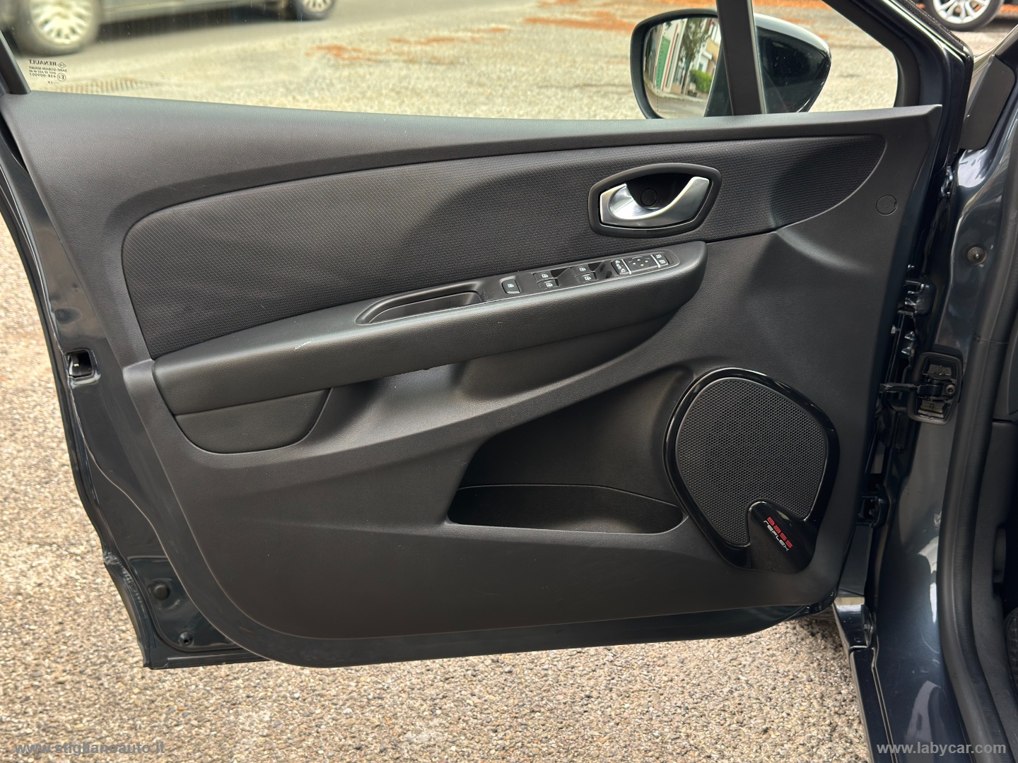 Clio dCi 8V 90CV 5p.Moschino Zen LED + TELEC POST - immagine 30