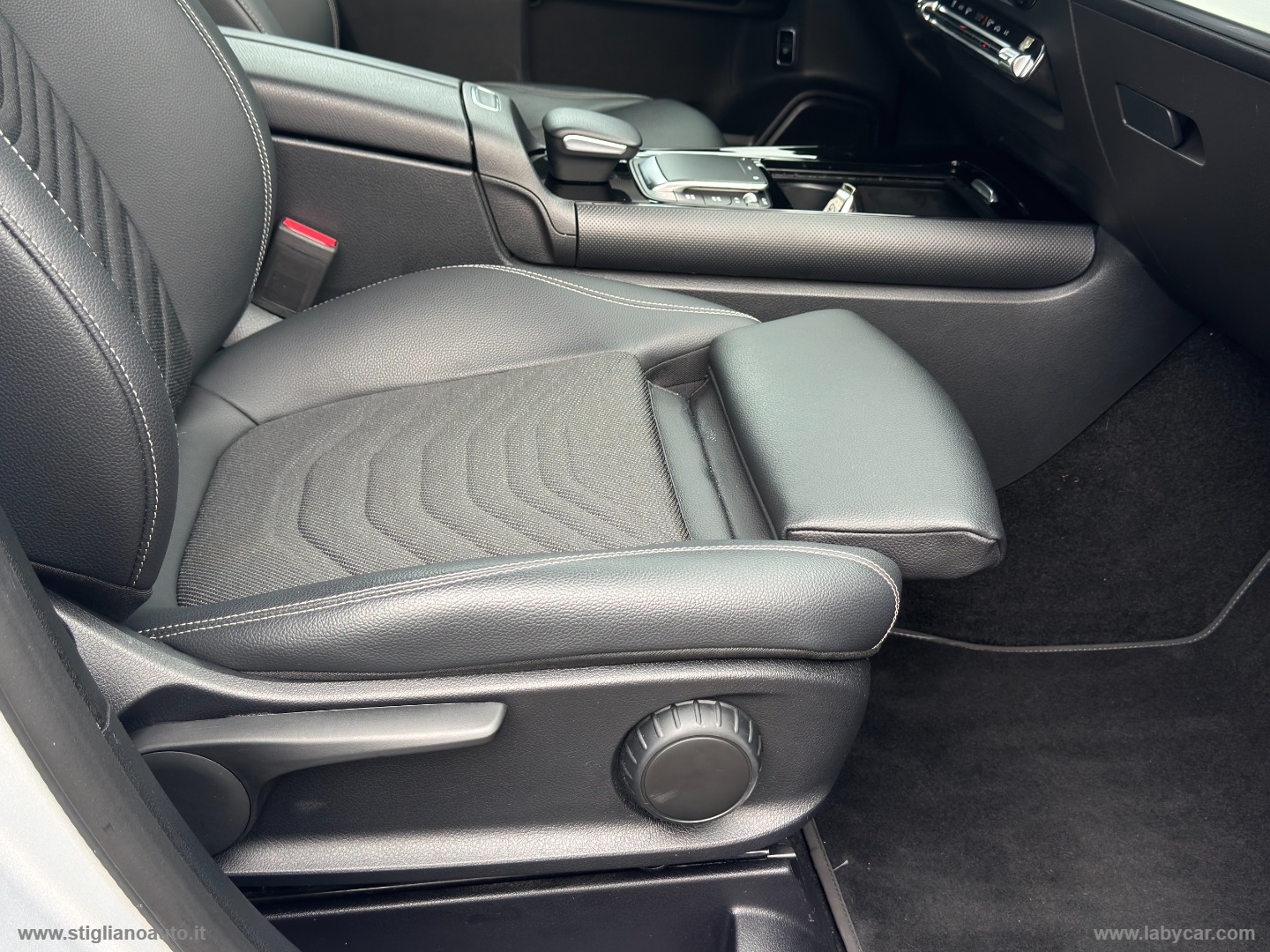 GLB 220 d Automatic 4Matic Sport - immagine 30