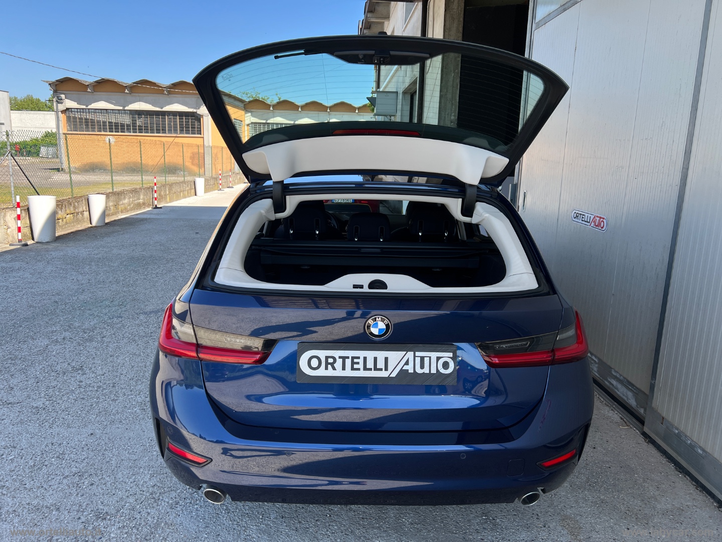 318d Touring Business Advantage aut. - immagine 30
