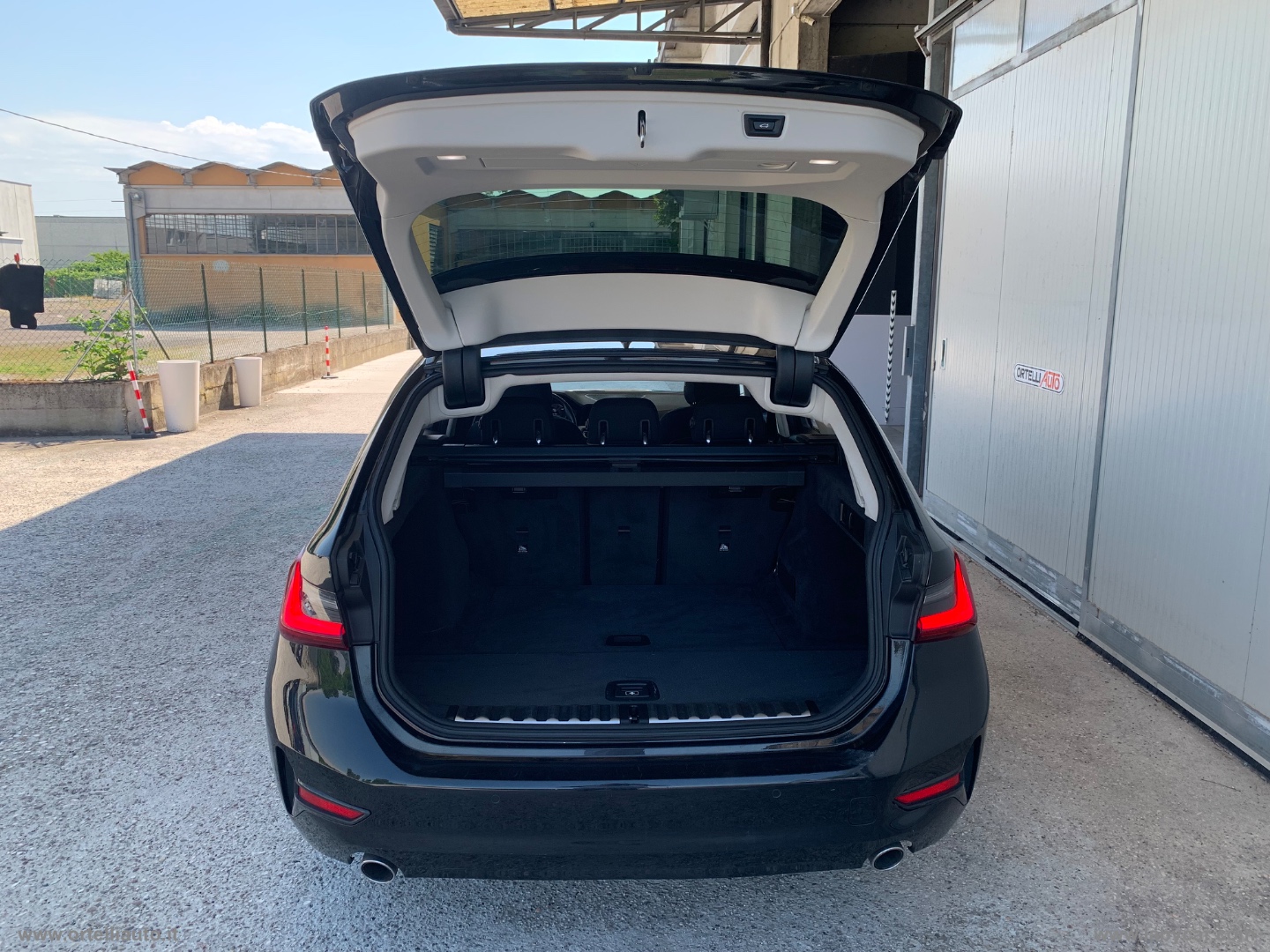 318d 48V Touring Business Advantage - immagine 30